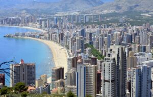Benidorm курорт Испании, туры с EsfiriaTravel