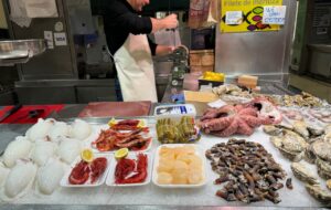 рынок морепродуктов в Валенсии, туры по Испании с EsfiriaTravel