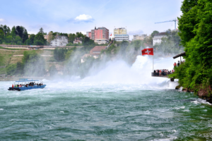 Рейнский водопад. Автобусные туры в Швейцарию с EsfiriaTravel