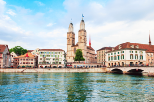 Grossmünster, автобусные туры и экскурсии в Швейцарию от EsfiriaTravel