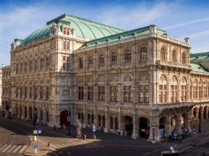 Опера, Вена, туры и экскурсию в Вену из Вроцлава и Познани с Esfiria Travel