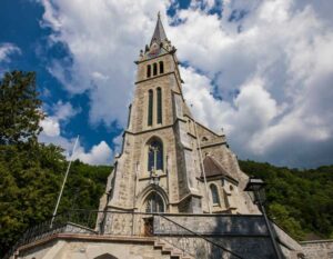 Автобусні тури в Ліхтенштейн з Польщі Esfiria Travel