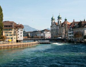 Экскурсия в Люцерне с гидом, автобусные туры в Швейцарию из Вроцлава